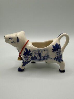 VTG Holland Delft Blue Ceramic Cow Creamer